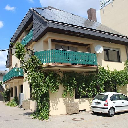 Hotel Gruener Baum Bretzenheim Екстериор снимка