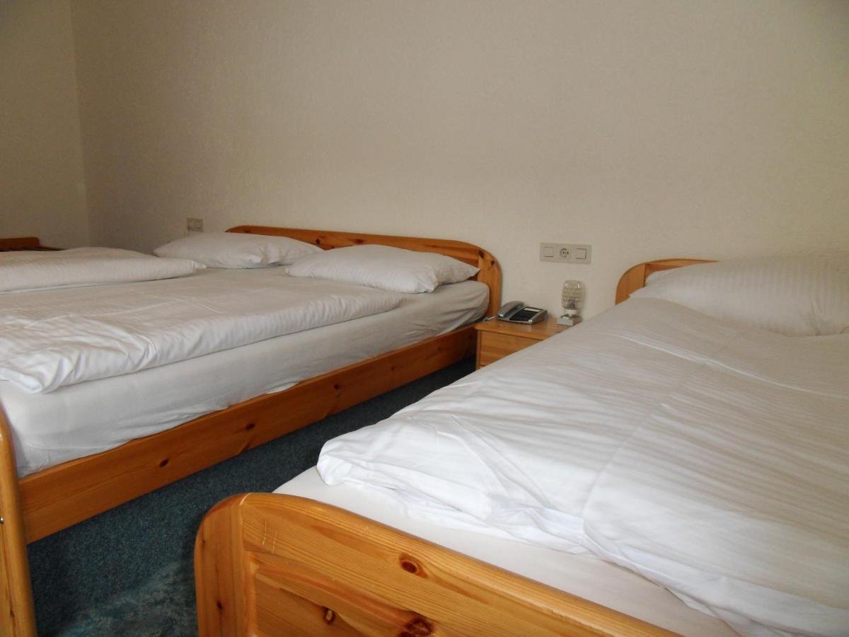 Hotel Gruener Baum Bretzenheim Екстериор снимка