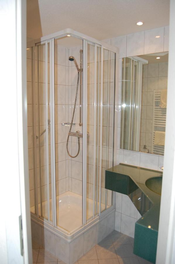Hotel Gruener Baum Bretzenheim Екстериор снимка