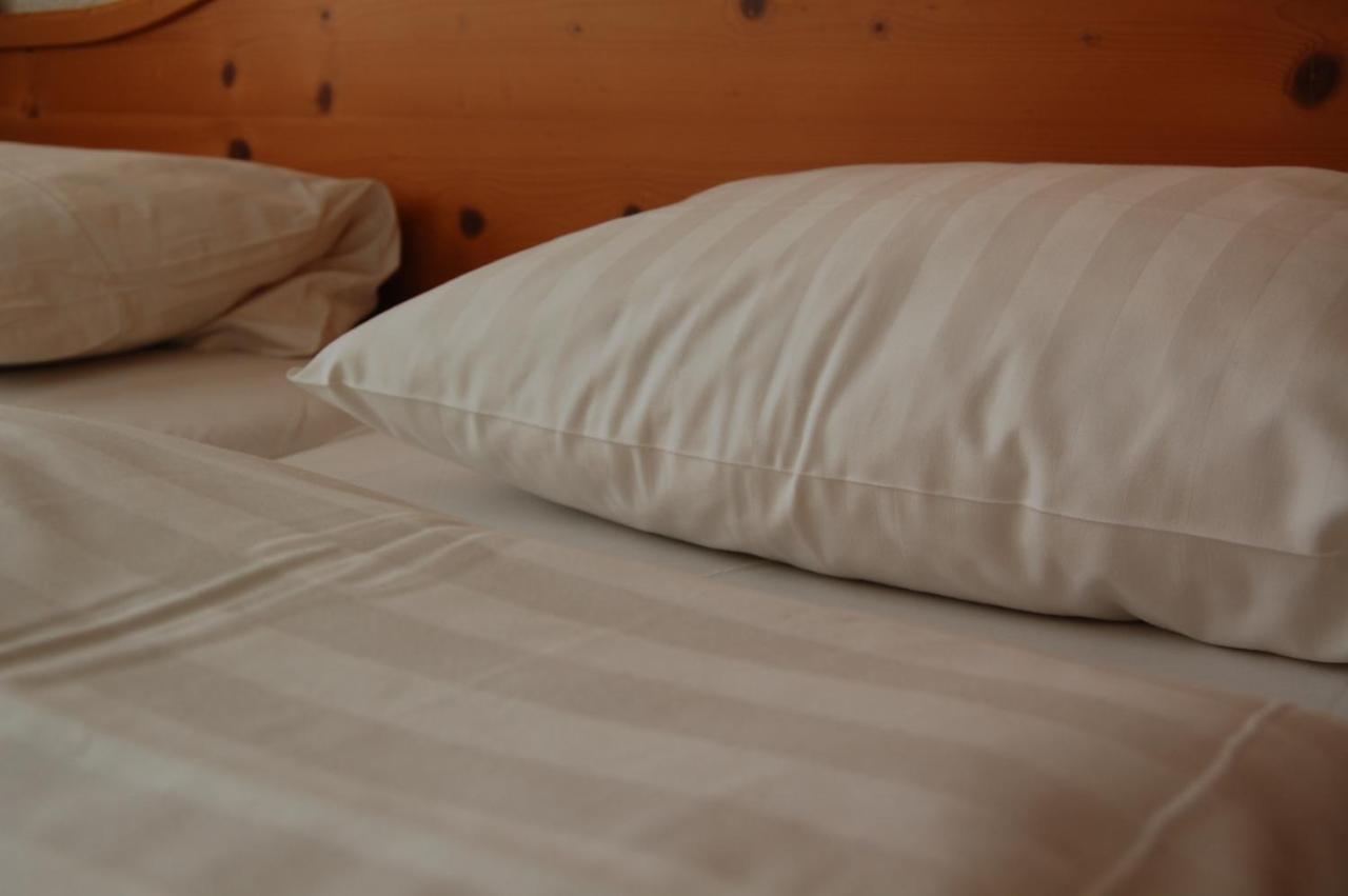 Hotel Gruener Baum Bretzenheim Екстериор снимка