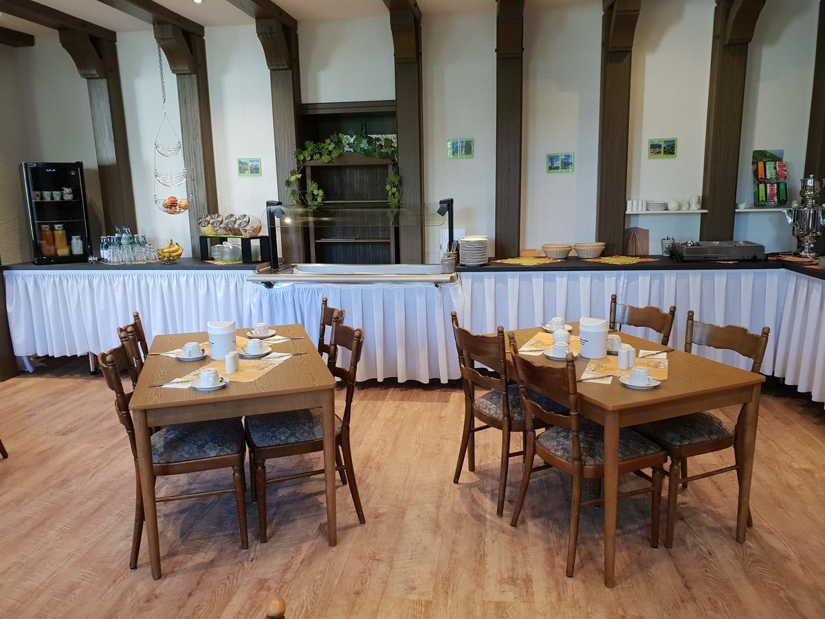 Hotel Gruener Baum Bretzenheim Екстериор снимка