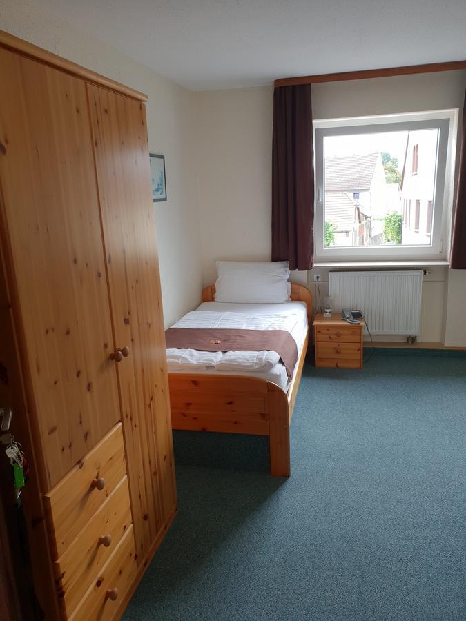Hotel Gruener Baum Bretzenheim Екстериор снимка