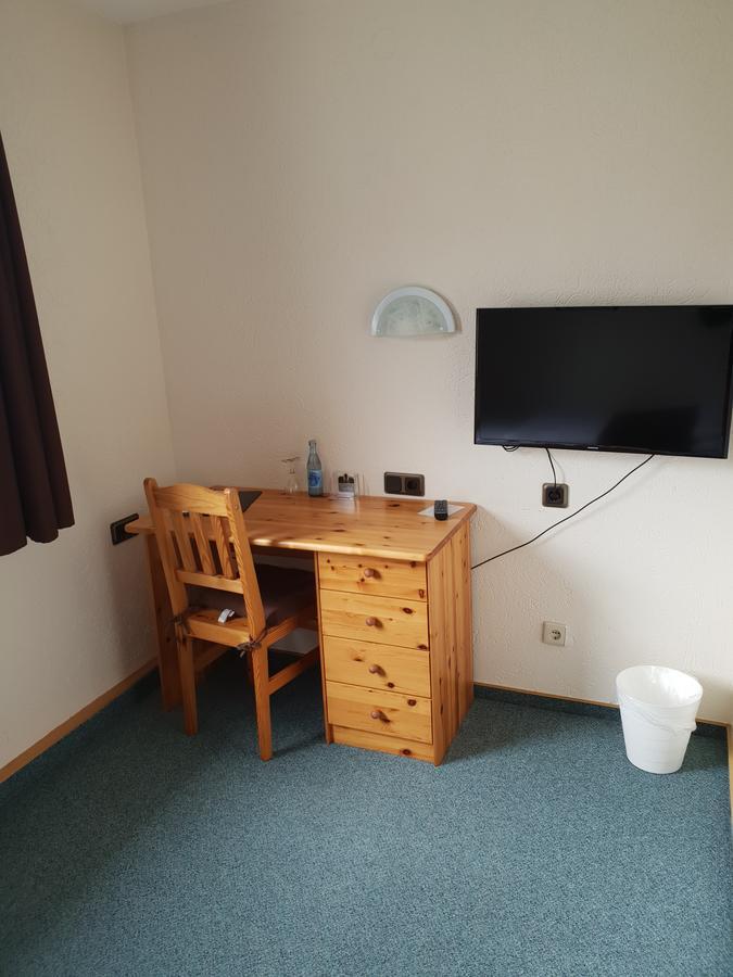 Hotel Gruener Baum Bretzenheim Екстериор снимка